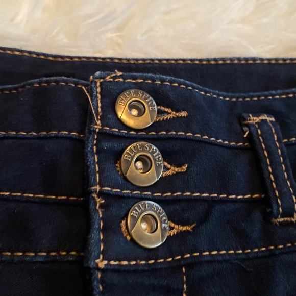 Blue Spice Dark Denim Size 5/6 Jean Shorts - Picture 3 of 4